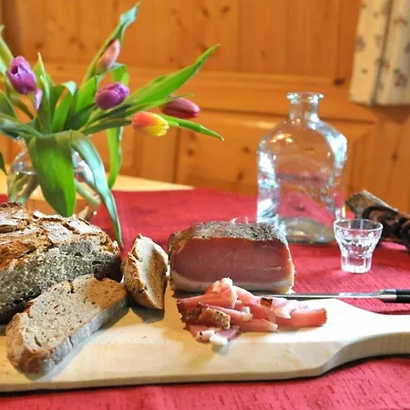 Hoamatlhuette * سخلادميخ